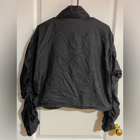 Aritzia Tna Eagle Rock Jacket Pockets Zippers Black Cargo Utility Size Small - Picture 12 of 14